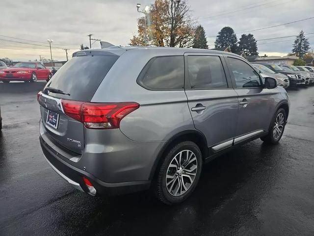 2017 Mitsubishi Outlander SE