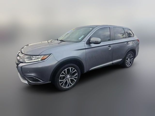 2017 Mitsubishi Outlander SE