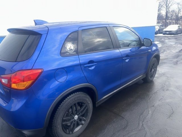 2017 Mitsubishi Outlander Sport SE 2.4