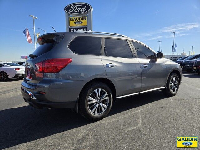 2017 Nissan Pathfinder S