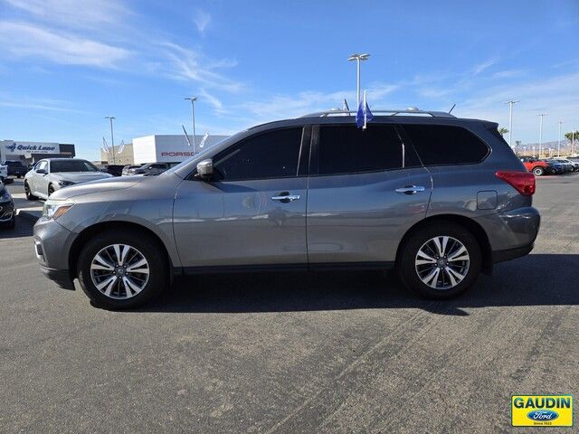 2017 Nissan Pathfinder S