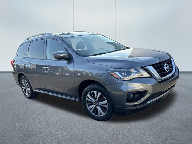 2017 Nissan Pathfinder SV