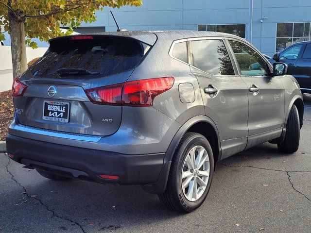 2017 Nissan Rogue Sport S