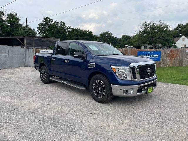 2017 Nissan Titan SV