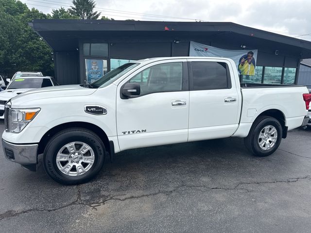 2017 Nissan Titan SV