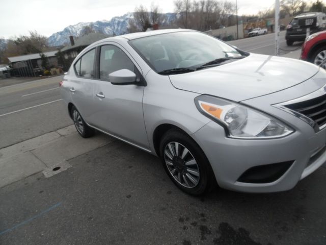 2017 Nissan Versa SV