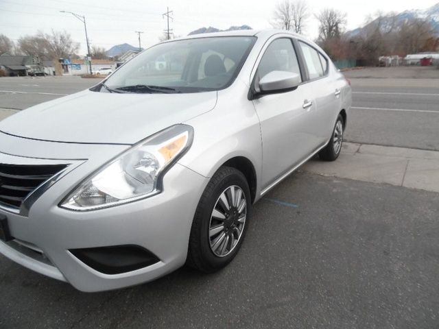 2017 Nissan Versa SV