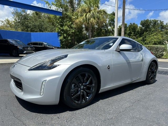 2017 Nissan 370Z Base