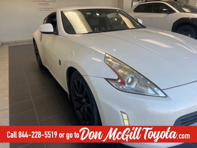 2017 Nissan 370Z Base