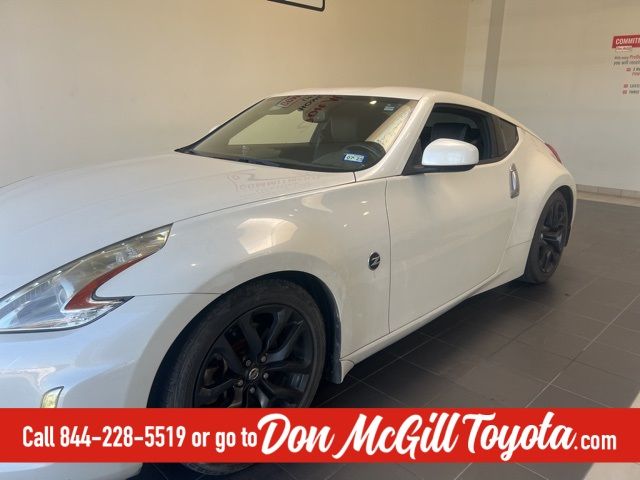 2017 Nissan 370Z Base