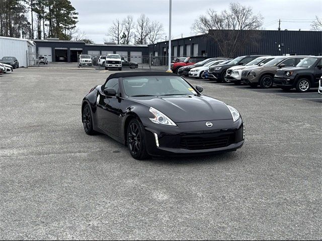 2017 Nissan 370Z Base