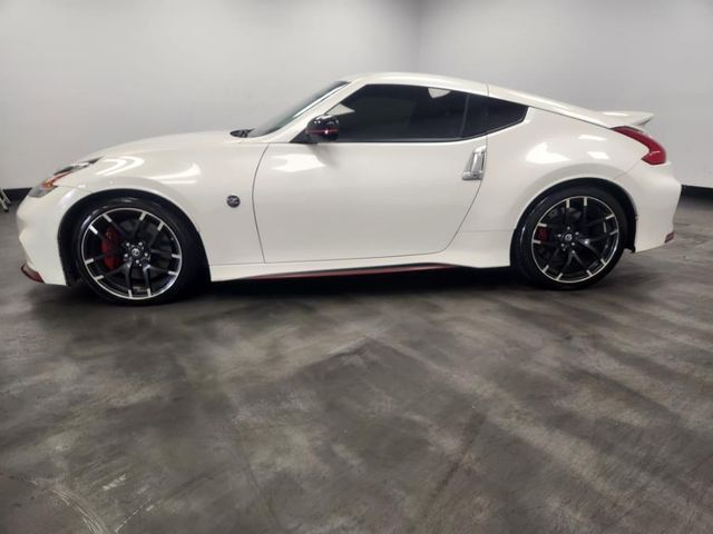 2017 Nissan 370Z NISMO