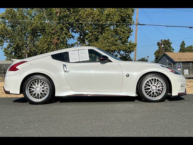 2017 Nissan 370Z Base