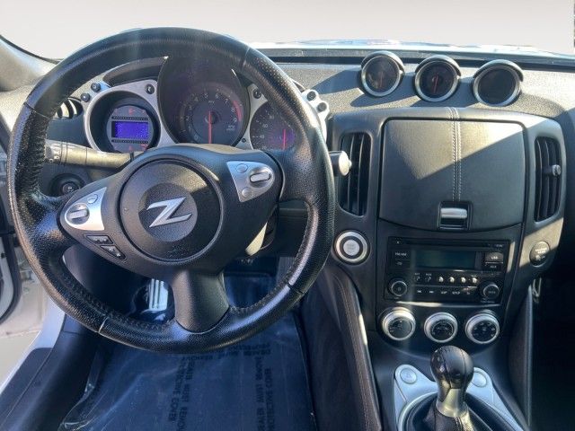 2017 Nissan 370Z Sport