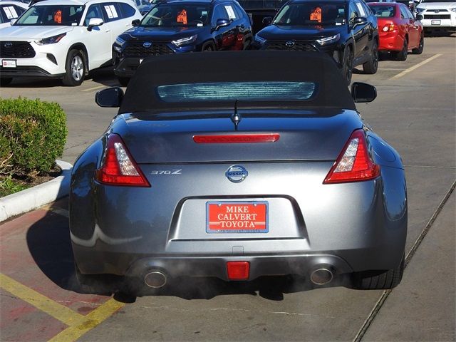 2017 Nissan 370Z Base