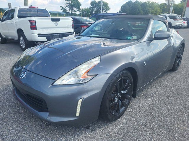 2017 Nissan 370Z Touring