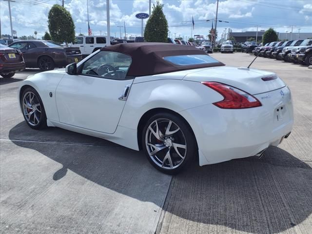 2017 Nissan 370Z Touring Sport