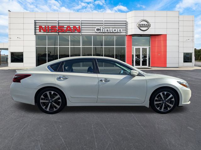 2017 Nissan Altima 2.5 SR