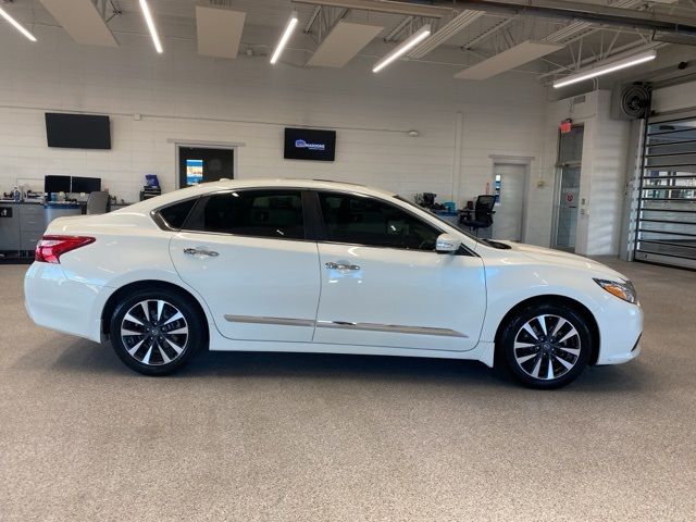 2017 Nissan Altima 2.5 SV