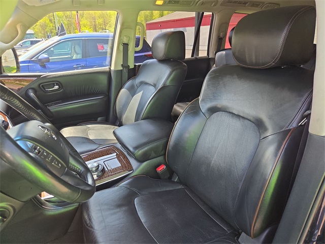 Vehicle image 12 of 39