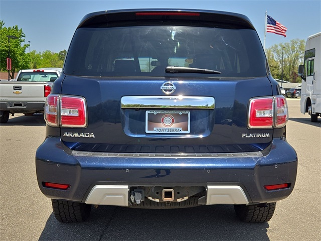 Vehicle image 10 of 39