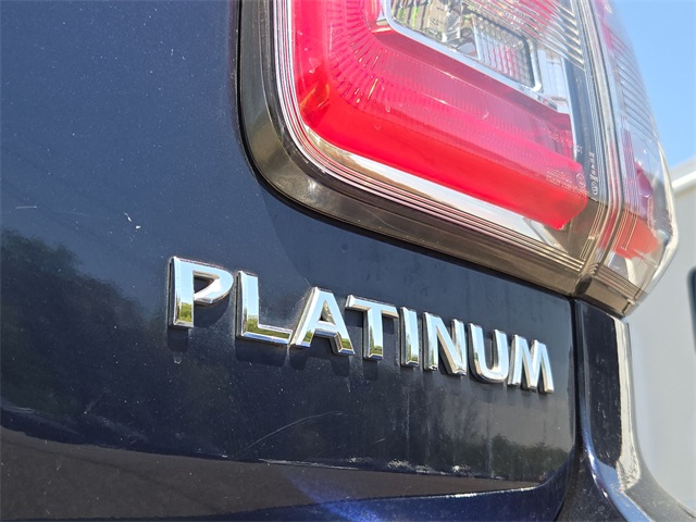 Vehicle image 28 of 39