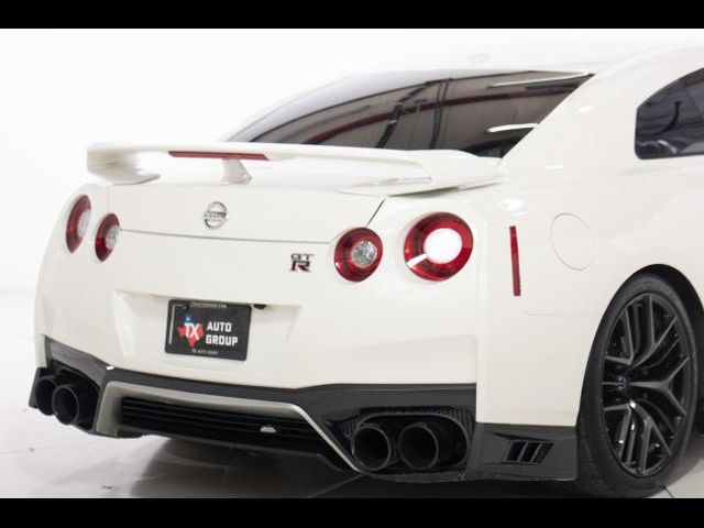 2017 Nissan GT-R Premium