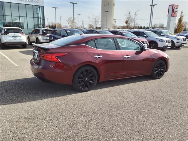 2017 Nissan Maxima SR