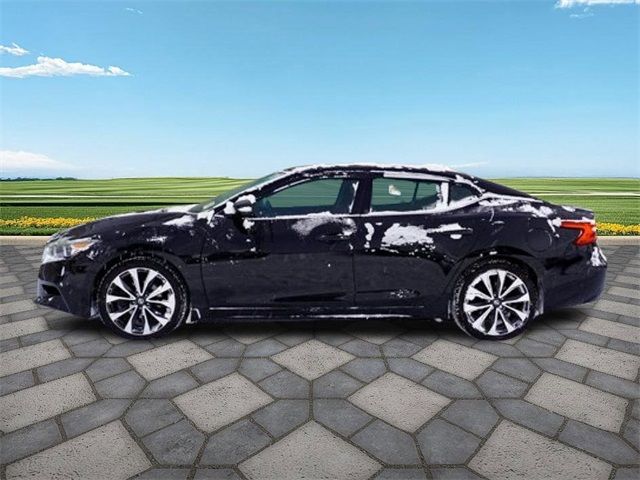 2017 Nissan Maxima SR