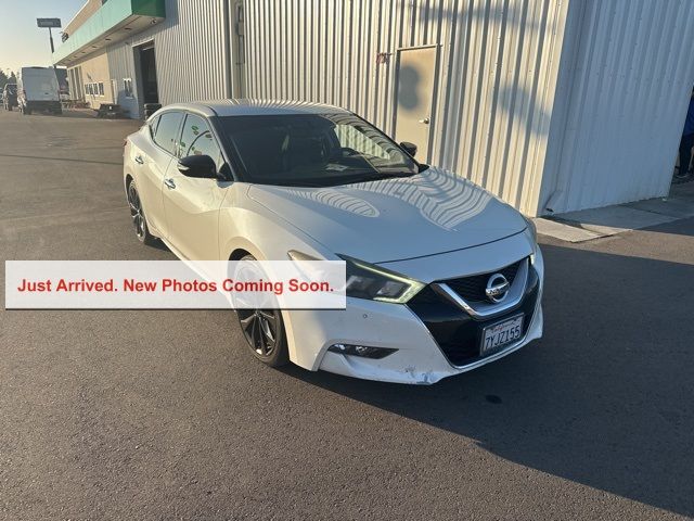 2017 Nissan Maxima SR