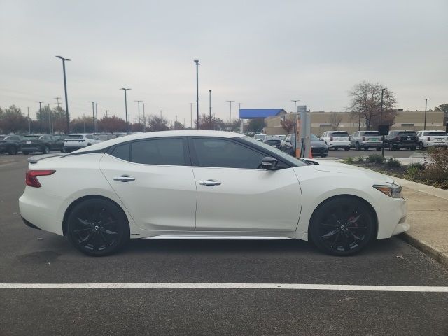 2017 Nissan Maxima SR