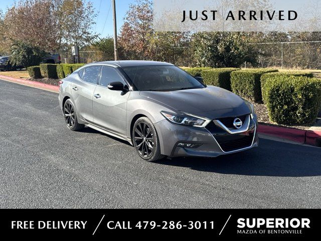 2017 Nissan Maxima SR