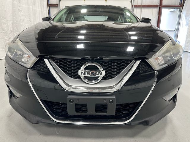 2017 Nissan Maxima SR
