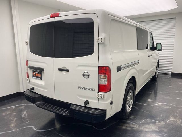 2017 Nissan NV SV