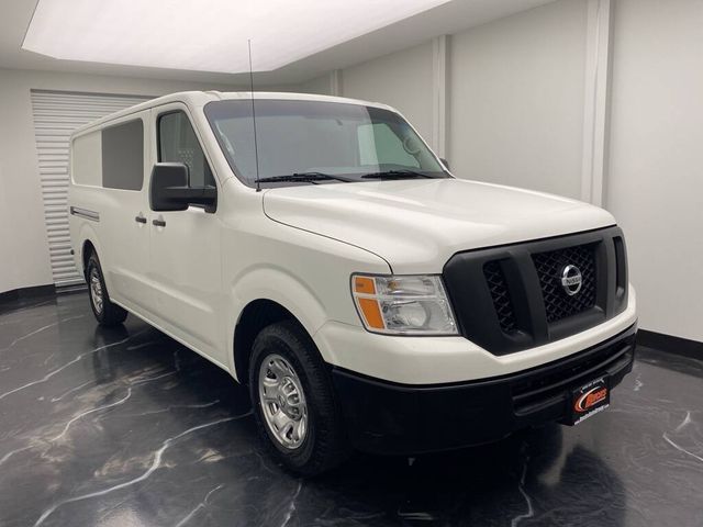 2017 Nissan NV SV