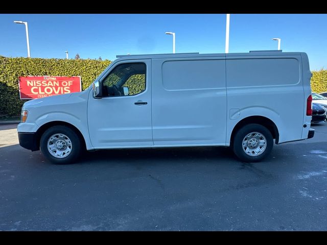 2017 Nissan NV SV