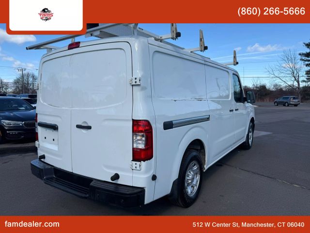 2017 Nissan NV SV