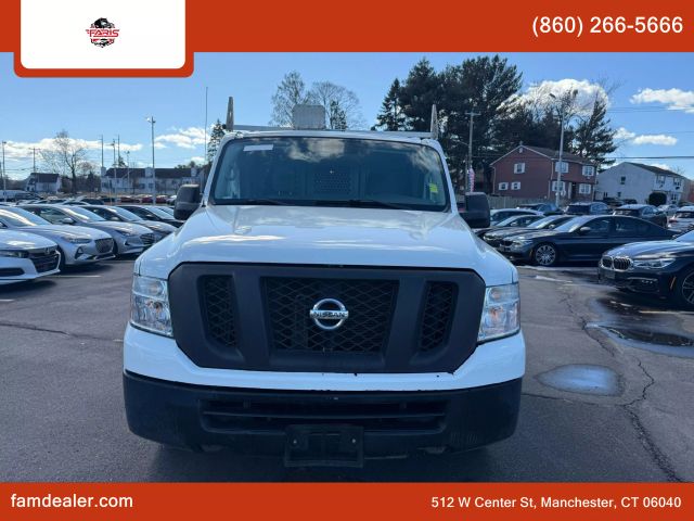2017 Nissan NV SV