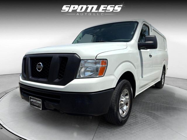 2017 Nissan NV SV