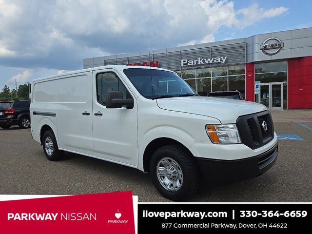 2017 Nissan NV SV