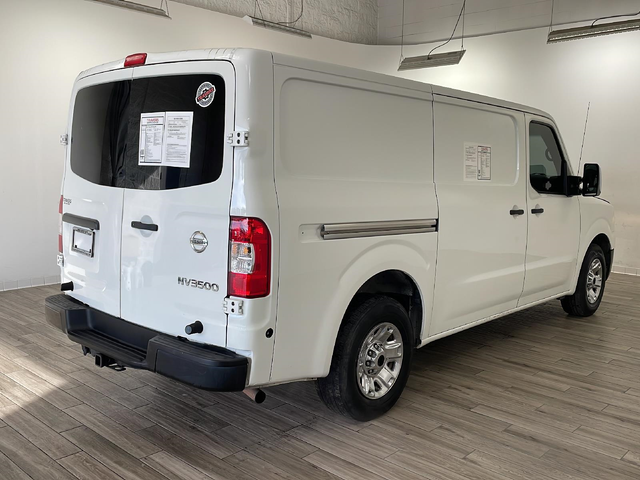 2017 Nissan NV SV