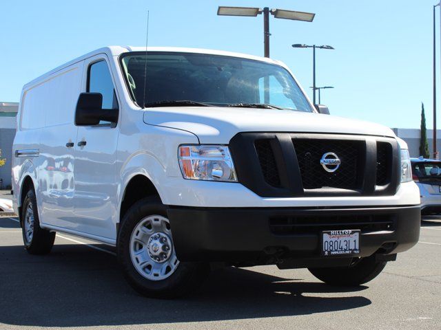 2017 Nissan NV SV