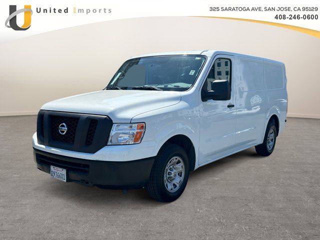 2017 Nissan NV SV