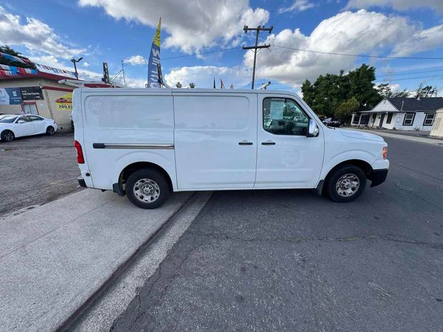 2017 Nissan NV SV