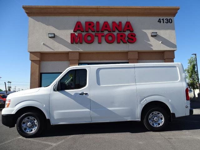 2017 Nissan NV SV