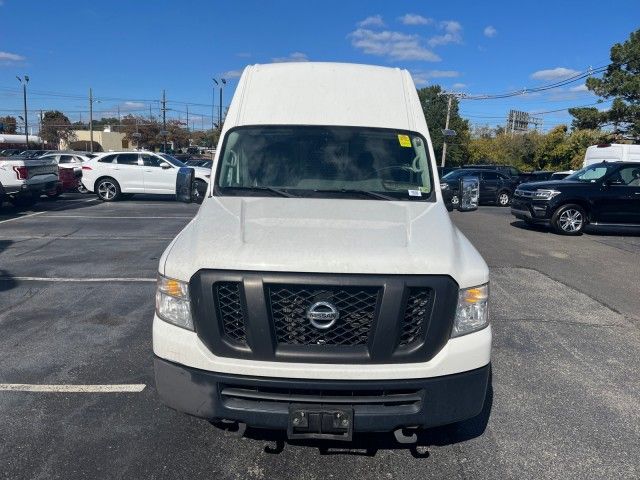 2017 Nissan NV SV