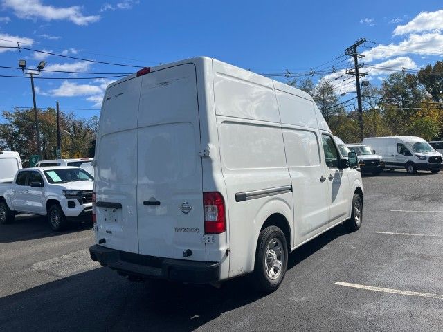 2017 Nissan NV SV