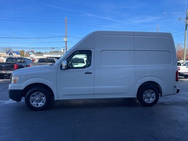 2017 Nissan NV SV