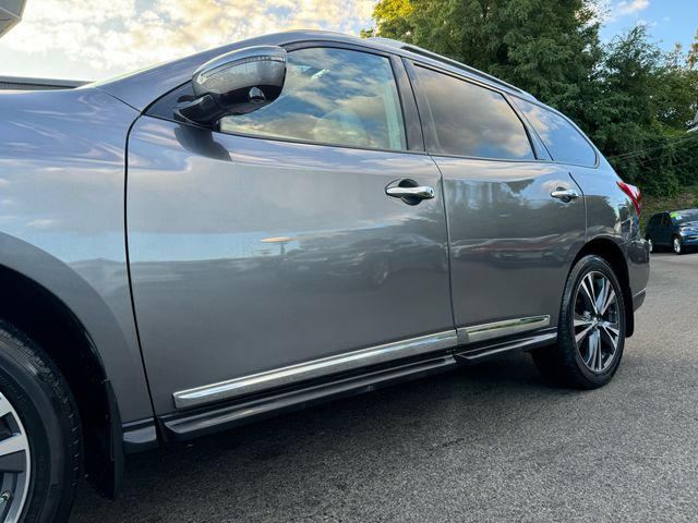 2017 Nissan Pathfinder Platinum