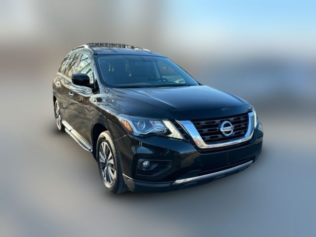 2017 Nissan Pathfinder SV